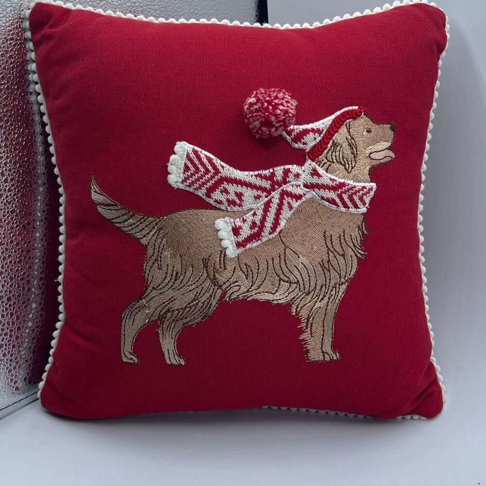 Vintage Pier 1 embroidered Golden retriever scarf pompom 12X12 pillow